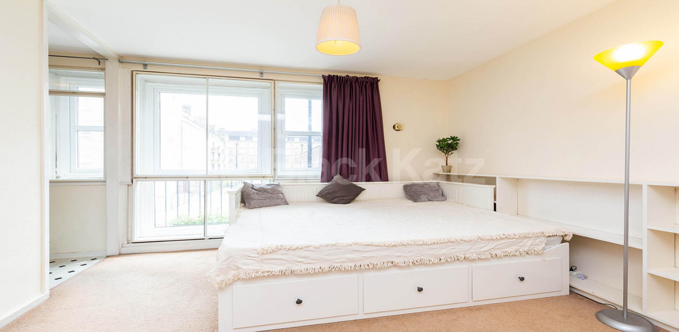 Spacious studio set in an amazing location by Regents Park & Euston Cumberland Terrace Mews, Camden